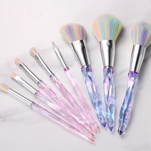 Lot de 8 pinceaux de maquillage en cristal holographique de luxe avec manche en acrylique pour fond de teint en poudre vegan sans cruauté envers les animaux - Product Image 2