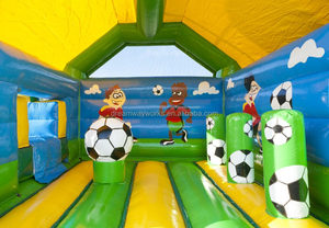Structure gonflable sportive économique avec toboggan et terrain de football - Product Image 3
