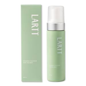 Limpiador Facial Hidratante de Marca Coreana de Alta Calidad con Ácido Hialurónico y Té Verde Calmante para una Limpieza Refrescante - Product Image 4