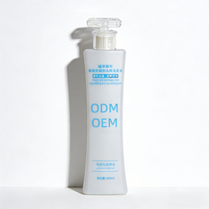 Shampoo Liquido Volumizzante Antiforfora per Cuoio Capelluto Grasso, Solleva le Radici e Cura Capelli e Testa con Formula Concentrata - Personalizzabile - Product Image 3