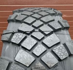 CHAOYANG 315 80 22,5 425/85R21 CS100 Neumáticos de camiones industriales de China OTR para minería - Product Image 2