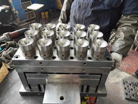 Presse hydraulique automatique à quatre colonnes et trois poutres pour boules de bain effervescentes, avec contrôle PLC et pompe à moteur