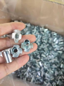 <span class=keywords><strong>M6</strong></span> M8 M10 Din المجلفن 4 مخلب الخشب إدراج المحملة الجوز 4 الشق المكسرات - Product Image 3