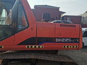 Excavadoras Korea Doosan DH225 originales de segunda mano con componentes de núcleo de rodamiento de caja de cambios de motor disponibles a precio - Product Image 2