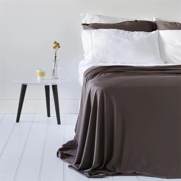 Скандинавском стиле 300TC гладкая как шелк Прохладный 100% Детские Satin Plain органические лиоцелл на основе бамбукового волокна, возможность изготовления в соответствии с индивидуальными требованиями клиента Комплект постельного белья