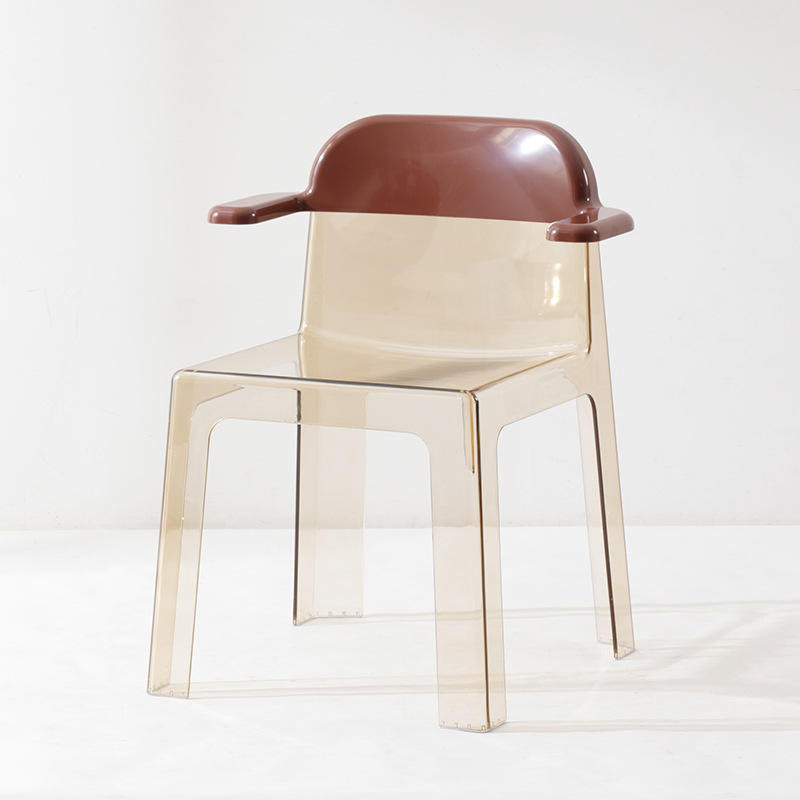 สีน้ำตาล