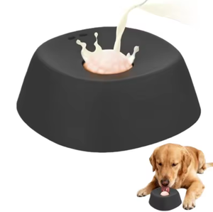 Comedero Lento Antideslizante para Perros, Dispensador de Golosinas Líquidas y Yogur, Ecológico, de Plástico, Automático, Portátil, con Bola Rodante Integrada - Product Image 1