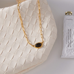 Collier Œil de Tigre avec Sertissage Ovale, Chaîne en Or, Bijou de Clavicule, Cadeau, Chaîne de Pull Tendance - Product Image 4