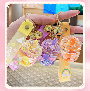 Kreativer Zuckerbohnen-Milchtee-Becher Karabiner-Schlüsselanhänger Niedlicher Flüssiger Treibsand Kleiner Anhänger Taschenzubehör Acryl-Schlüsselanhänger - Product Image 2