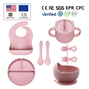 Juego de Alimentación Manual para Bebés de 8 Piezas, Libre de BPA, de Silicona de Grado Alimenticio, Incluye Babero, Cuchara, Tazón, Plato con Ventosa y Vaso para Bebés de 0 a 12 Meses - Product Image 1