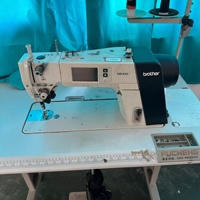 Machine à coudre plate Brother 7300A d'occasion, fabriquée au Japon, avec moteur, pour usage domestique, idéale pour la confection de vêtements, le tricot, le tissage et la couture.