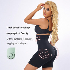 Shorty gainant taille haute respirant pour femme, effet sculptant et contrôle ferme, en jersey - Product Image 4