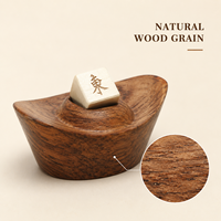 Accessoires de Mahjong en bois : Distributeur et indicateur de direction des vents en bois avec motifs gravés pour tables de jeu