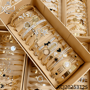 फैशन गहने जिरकॉन 18k सोने की प्लेटेड स्टेनलेस स्टील विभिन्न शैलियों कंगन यादृच्छिक बॉक्स 12-टुकड़े कंगन - Product Image 1