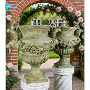 Urna Clásica de Bronce Antiguo con Relieve |   Maceta Grande Personalizada con Diseño de Flor Romana y Cabeza de León Fundida para Decoración de Hogar de Lujo - Product Image 2