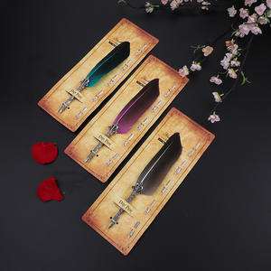 قلم ريشة بتصميم عتيق، بجسم معدني منحوت بدقة، أداة خط وخطاطة، أدوات مكتبية ترويجية للمدارس - Product Image 2