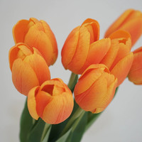 Bon marché, vente en gros, fausse fleur de haute qualité, fleurs de tulipes artificielles colorées en soie au toucher réel