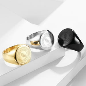Anillo Cruzado de Acero Inoxidable Dorado para Hombre con Diseño de Oración, Estilo Hip Hop Punk, Joyería de Moda, Regalo para Hombre - Product Image 4