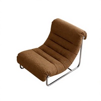 Fauteuil lounge moderne en bouclette, fauteuil d'appoint rembourré avec structure métallique, chaise de détente pour salon, chambres et mobilier de maison