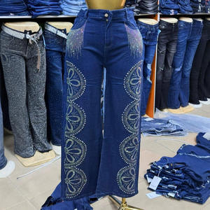 Jeans de mezclilla vintage de cintura media, holgados, de pierna recta, con bordado de diamantes de imitación azules para mujer, al por mayor, estilo urbano, tallas grandes - Product Image 1