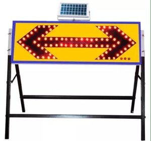 Luce di Segnalazione Direzionale a LED Solare per Cantieri Edili e Strade, con Freccia Indicatrice di Svolta a Sinistra o Destra - Product Image 2