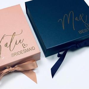 Manufacturer Customized Luxury Foldable Rigid Magnetic Closure Cardboard Paper Gift Packaging <strong>Bridesmaid</strong> <strong>Proposal</strong> <strong>Box</strong> - Product Image 3