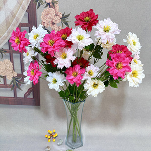 Arrangement floral en soie à 5 têtes de Celtis Sinensis de Meiyu Craft Flower Factory pour la décoration de bureau et d'entrée - Product Image 3