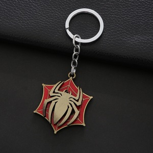 Portachiavi <span class=keywords><strong>Marvel</strong></span> Avengers <span class=keywords><strong>Spider</strong></span>-<span class=keywords><strong>Man</strong></span> in Lega di Zinco, Forma 3D Rotante, Leggero e Impermeabile con Stampa in Rilievo - Product Image 4