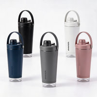 Bouteille d'eau sport isotherme à double paroi en acier inoxydable de 700 ml, shaker portable pour le fitness