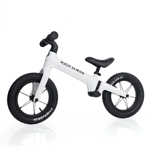 12 Inch Magnesium Alloy Balance Bike Push Bike Kids Balance Bike with Rubber Pneumatic Tires