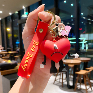 2023 Popular lindo dibujos animados <span class=keywords><strong>Bad</strong></span> <span class=keywords><strong>Bunny</strong></span> llavero amor <span class=keywords><strong>corazón</strong></span> colgante goma llavero Anime 3D PVC llavero - Product Image 4