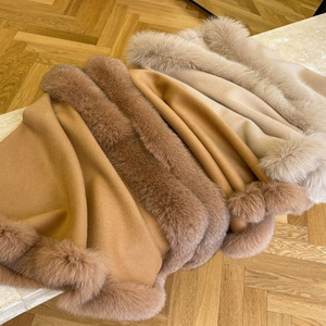 Elégant châle en fourrure de renard pour femmes hiver tricoté dames <span class=keywords><strong>cachemire</strong></span> laine Cape châle avec col de renard moelleux <span class=keywords><strong>Poncho</strong></span> - Product Image 4