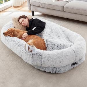 Menschliches Hunde bett, 63 ''x 31,4'' x 9,5 ''Größe für Sie und Haustiere, wasch bares Kunstpelz-Hunde bett für Menschen, die einschlafen, ortho pä disch - Product Image 1
