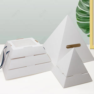 Plateau en papier kraft blanc rectangulaire personnalisé pour la livraison de nourriture emballage de luxe boîtes pyramidales de pâturage pour bougies - Product Image 4