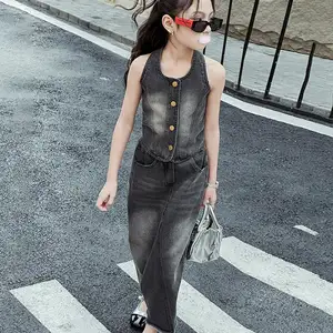 2024 thiếu niên cô gái 2 pcs Denim thiết lập dễ thương Cô gái Halter Crop Top + váy dài màu xanh đen quần áo thiết lập 5-15 năm