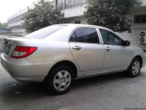 Voiture d'occasion haut de gamme BYD <span class=keywords><strong>F3</strong></span> 2013, économique en carburant pour les trajets quotidiens, stock limité à prix ultra-bas - Product Image 6