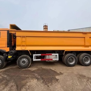 Camión Volquete Usado Reacondicionado SINOTRUK HOWO 8x4 de 12 Ruedas, 371HP, 41-50 Toneladas, Motor Weichai, Diésel Euro 2, Manual, Volante a la Izquierda - Product Image 2