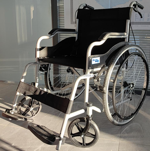 Kursi roda medis Manual ringan, kursi roda dapat dilipat dan untuk pasien penyandang cacat, peralatan rehabilitasi - Product Image 6