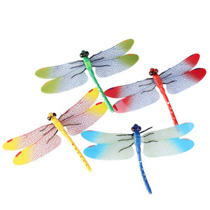 Adesivo magnetico da parete 3D a forma <span class=keywords><strong>di</strong></span> libellula simulata, 4 colori, 14 cm, decorazione da parete <span class=keywords><strong>di</strong></span> lusso con piante verdi, decorazione per la casa. - Product Image 5