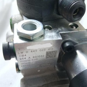 Pompe à injection haute pression Common Rail 0445025413 1111010-E20-0000 pour remplacement du système d'injection de carburant du moteur diesel - Product Image 3