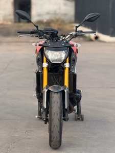 Moto de rue Yamaha MT-09 890cc d'occasion : Moto sportive d'occasion de grande valeur MT09 Moteur haute performance 890cc - Product Image 3