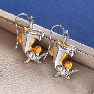 Orecchini Pendenti a Forma di Animale in Lega di Zinco Placcata Oro con Cristalli e Strass, Gioielli Carini per Donne - Product Image 4