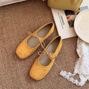 รองเท้าแมรี่เจนแบบผูกเชือก รุ่นใหม่ปี 2026  รองเท้าบัลเล่ต์หนังกลับสำหรับผู้หญิง ปลายเปิด พื้นนุ่ม สวมใส่สบาย - Product Image 1