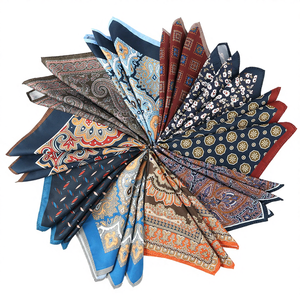 Pañuelo de Bolsillo de Seda Formal Personalizado en Tamaño y Color, Diseño a Cuadros, Agradable al Tacto, Ecológico, Transpirable y Duradero - Product Image 4