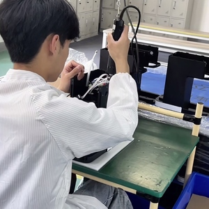 เครื่องทำน้ำแข็งอัตโนมัติแบบพกพา ตัวเครื่องทำจากพลาสติก สำหรับใช้ในบ้าน รถยนต์ และโรงแรม ลดภาษีนำเข้า - Product Image 6