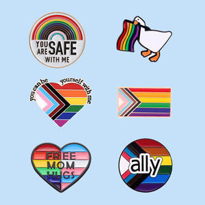 Lot de Broches Émaillées Arc-en-ciel Colorées en Alliage avec Motifs Cœur/Arc-en-ciel/Oie pour Événements Pride, Usage Quotidien et Cadeaux - Product Image 5