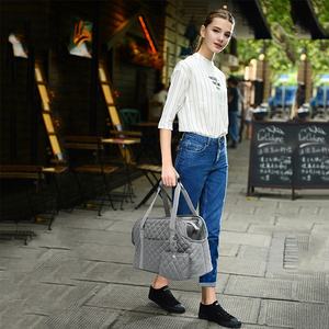 Klasik taşıyıcı <span class=keywords><strong>Pet</strong></span> Tote katı desen ayarlanabilir evcil hayvan seyahat çantası taşınabilir fermuar kapatma Oxford malzeme köpek taşıyıcı - Product Image 4