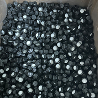 Couvercle de bouteille de cosmétique latéral nervuré en plastique de couleur personnalisée de 20 mm avec doublure Bouchon à vis évident en plastique durable pour boisson