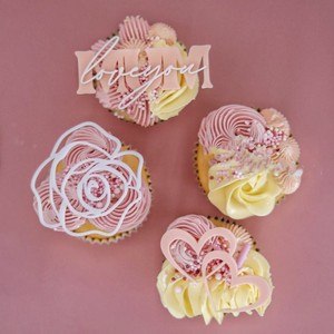 ของตกแต่งเค้กอะคริลิค รูปน้ำผึ้งและน้ำตาลหวาน สำหรับวันแม่  ท็อปเปอร์คัพเค้ก ดีไซน์โบว์ สไตล์อินเทรนด์  ของตกแต่งเค้กพลาสติก - Product Image 2