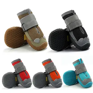 Hot Selling 4Pcs/Set Pet Shoes Socks Non-slip Breathable Dog Boots Pet Shoes With Reflective Strips